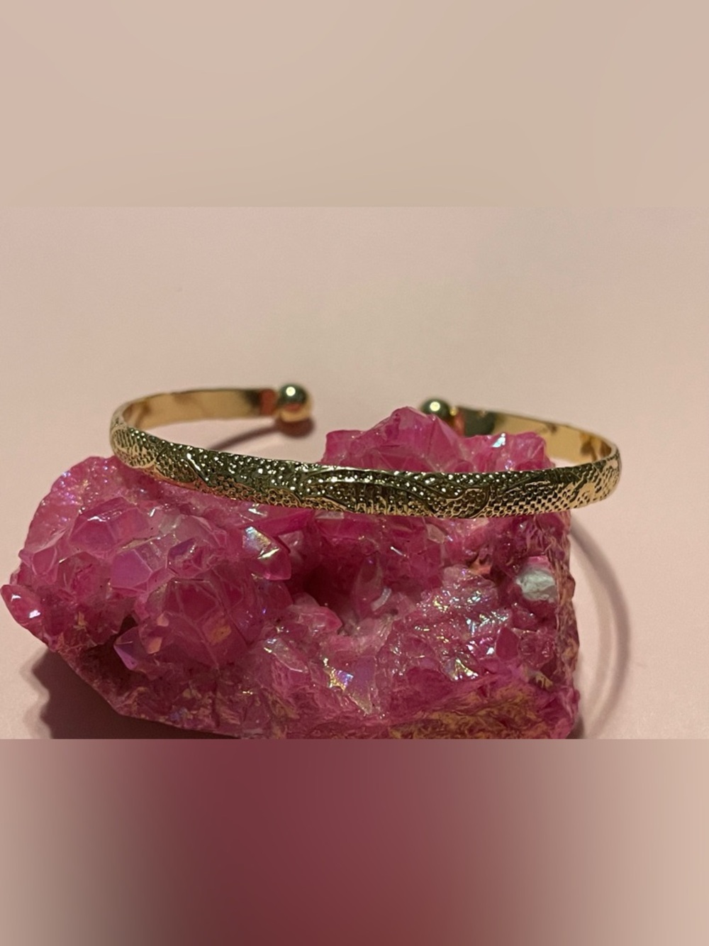 Vintage Ornate Gold Tone Cuff Bracelet #9250 💎